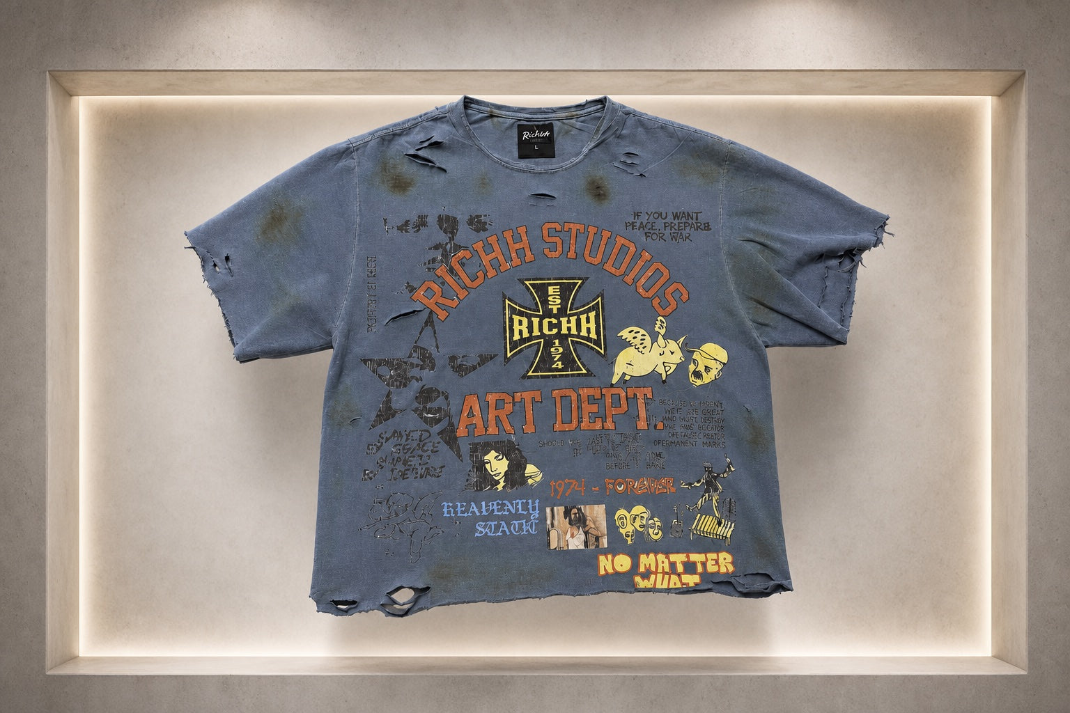 Richh Studios close product mockup